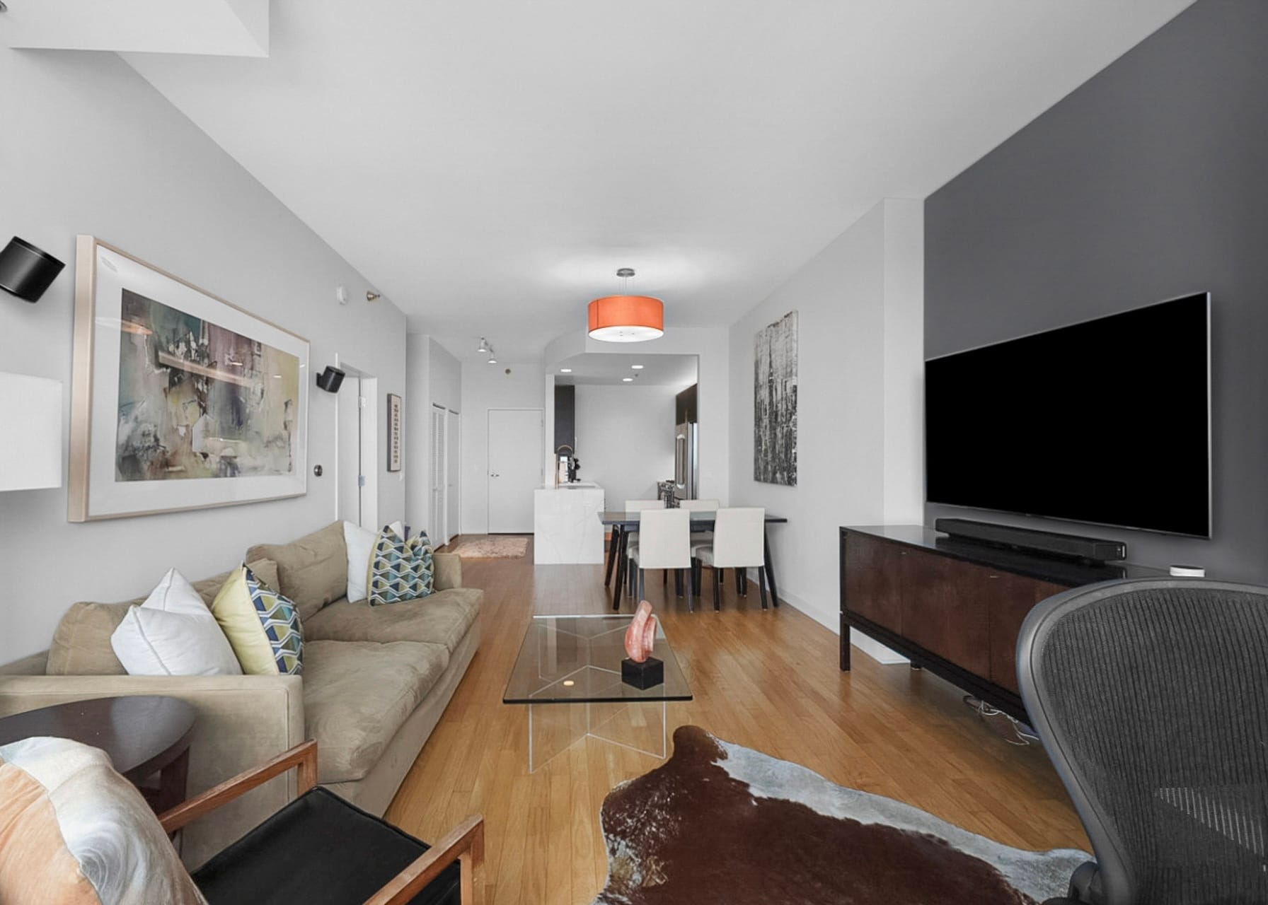 Building Photo - 303 W Ohio St