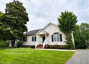 Building Photo - 20308 Hickory Branch Dr