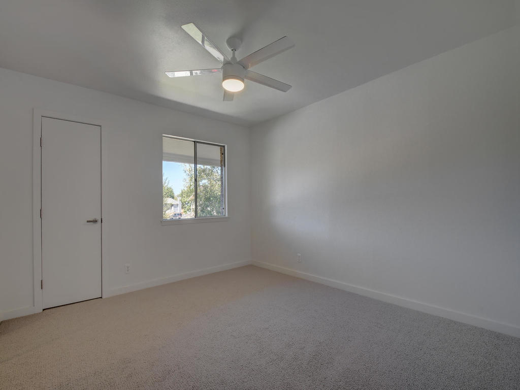 Building Photo - 8812 Dawnridge Cir