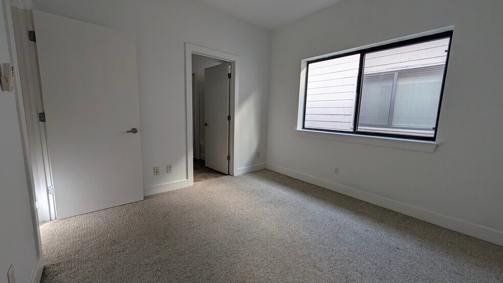 Building Photo - 4421 Eigel St