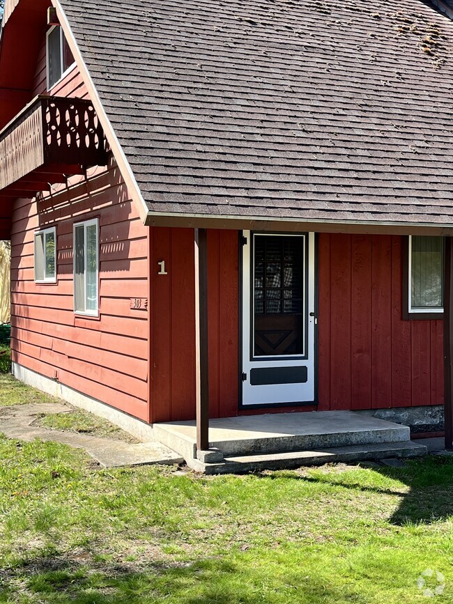Building Photo - 303 N Bowdish Rd