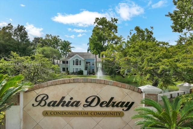 Building Photo - 1365 Crystal Way