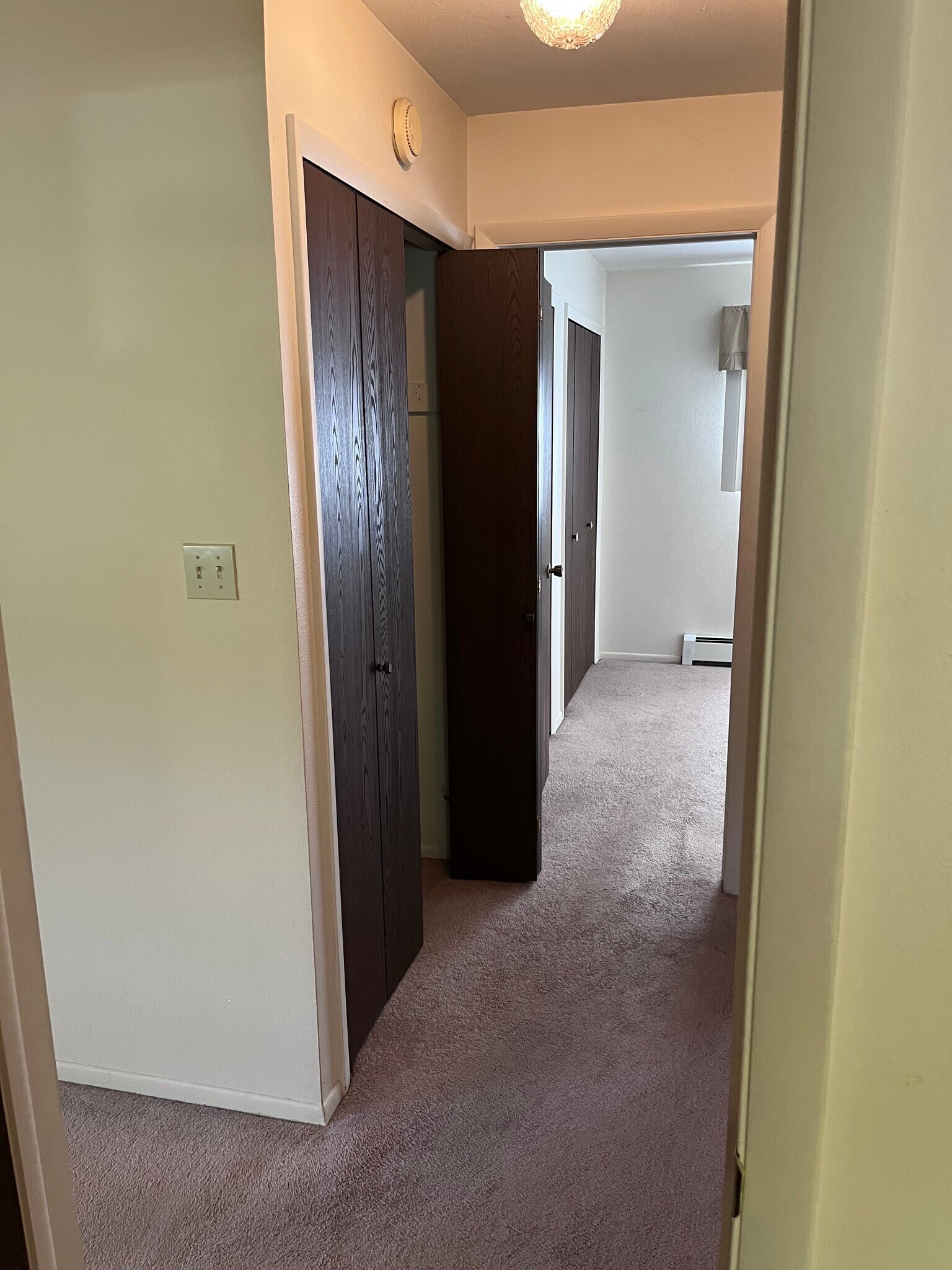 Building Photo - 2600 Parklake Ct