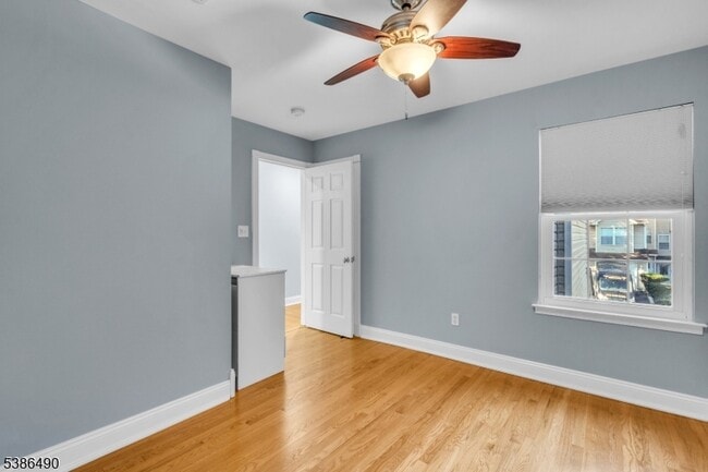 Building Photo - 7 Leahy Ct