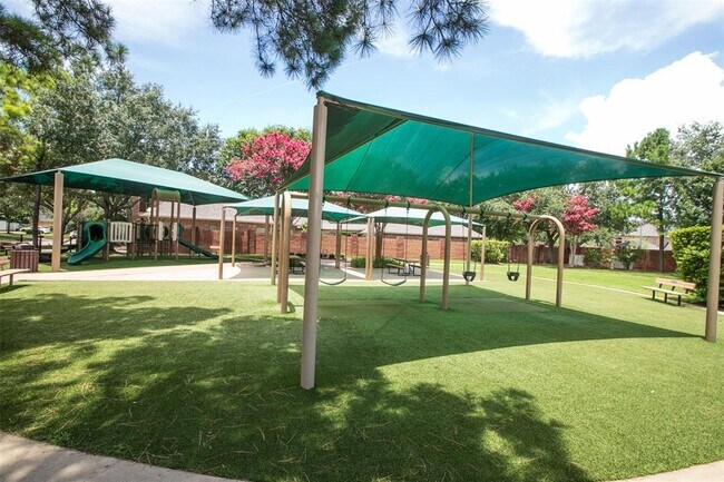 Building Photo - 11530 Legend Manor Dr