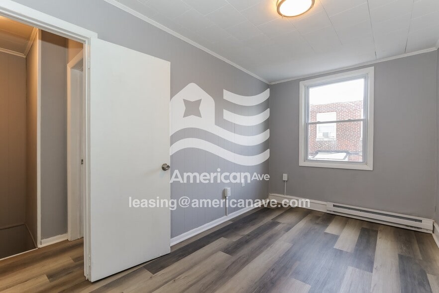 Building Photo - 6016 N 20th St