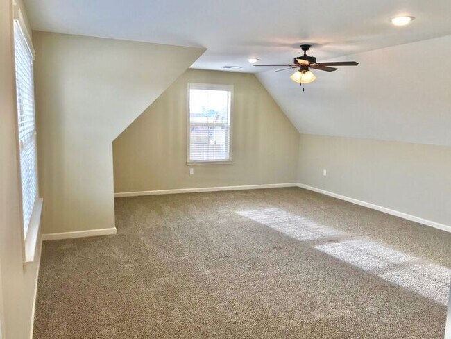 Building Photo - Now Leasing a 4 Bedroom 3 Bath Home In Southeast Memphis
