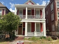 Building Photo - 871 Mulberry St