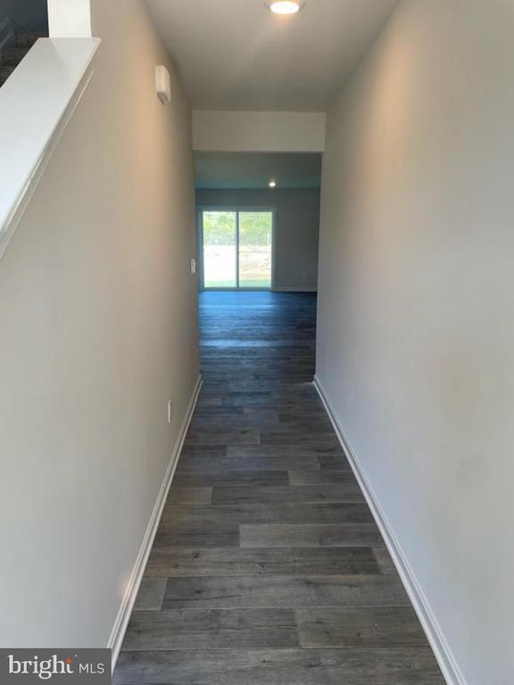 Building Photo - 129 Avery Dr