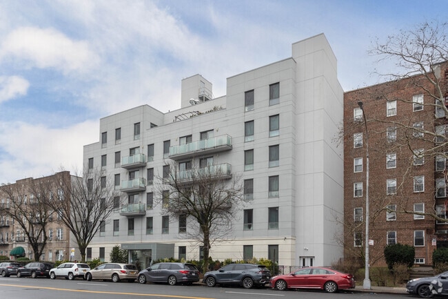 8625-8629 Bay Pky - Bay Vista Condominiums