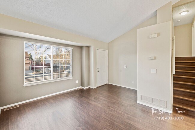 Building Photo - COUNTRYSIDE 3BD/2BA in FOUNTAIN - Security Deposit Waiver Available