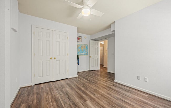 Building Photo - 102 Craigy Ct