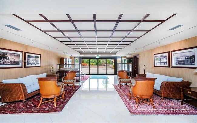 Building Photo - 151 Crandon Blvd