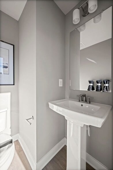 Building Photo - 171 Woodgate Cir