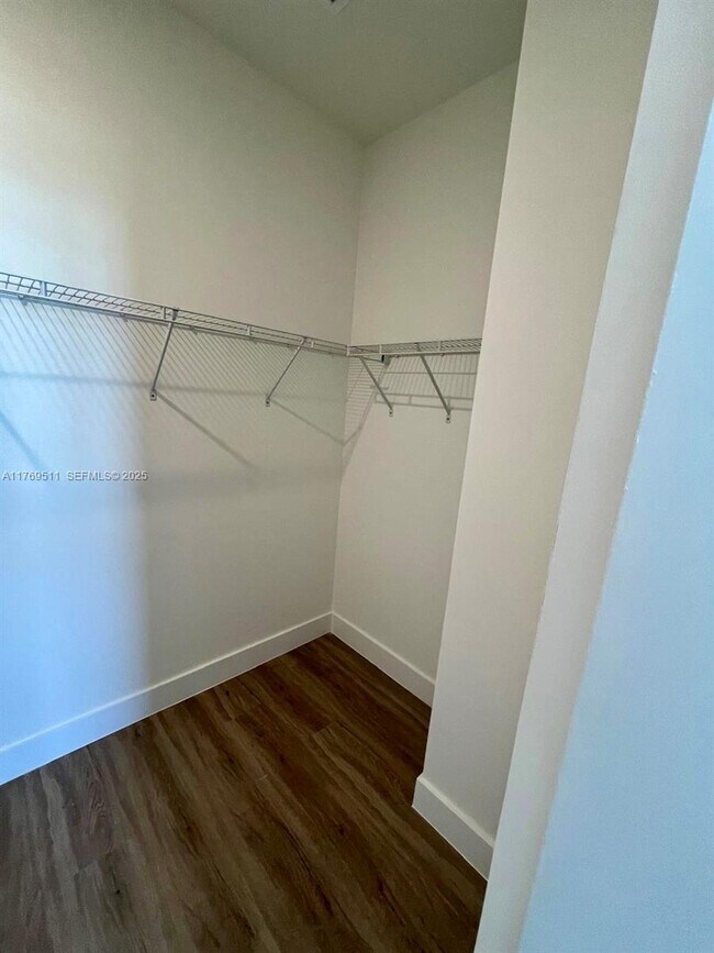 Building Photo - 1280 N Flagler Ave