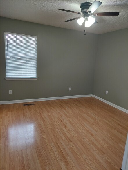 Bedroom 2 - 106 Bell St