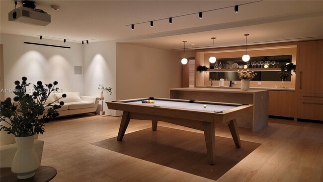 Building Photo - 1510 W 23rd St