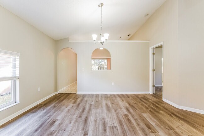 Building Photo - 337 Placid Lake Dr