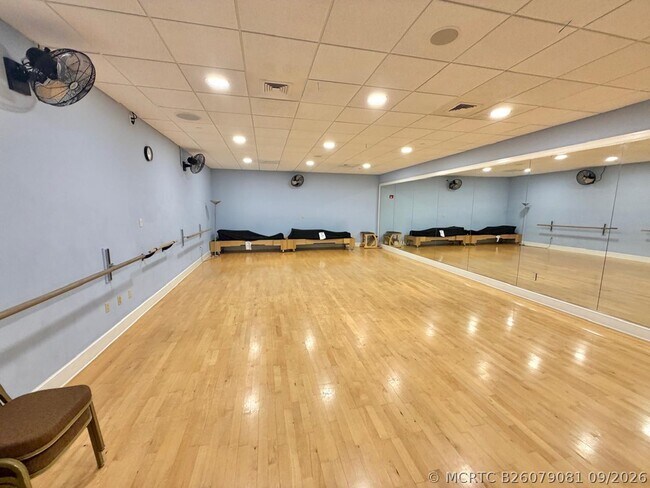 Building Photo - 8000 Carnoustie Pl