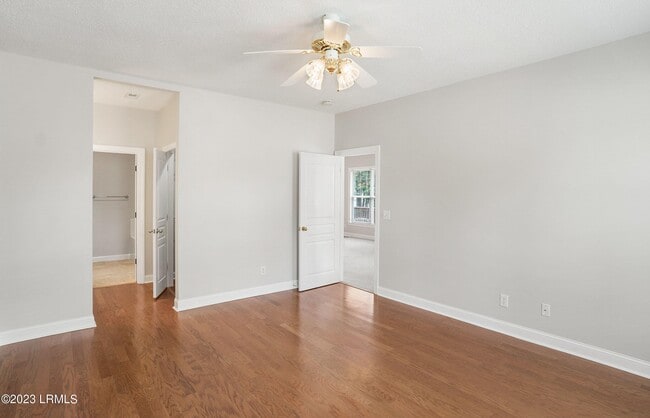 Building Photo - 2 Rockville Way