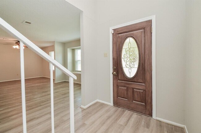 Building Photo - 2119 Landcircle Ct