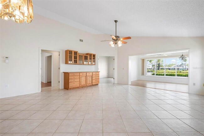 Building Photo - 799 Harrington Lake Dr N
