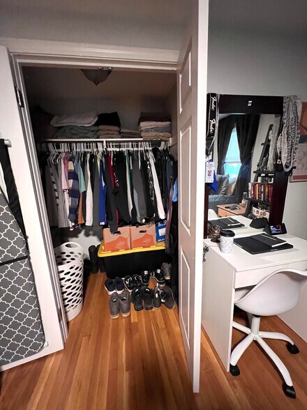 Building Photo - 117 Cowing St