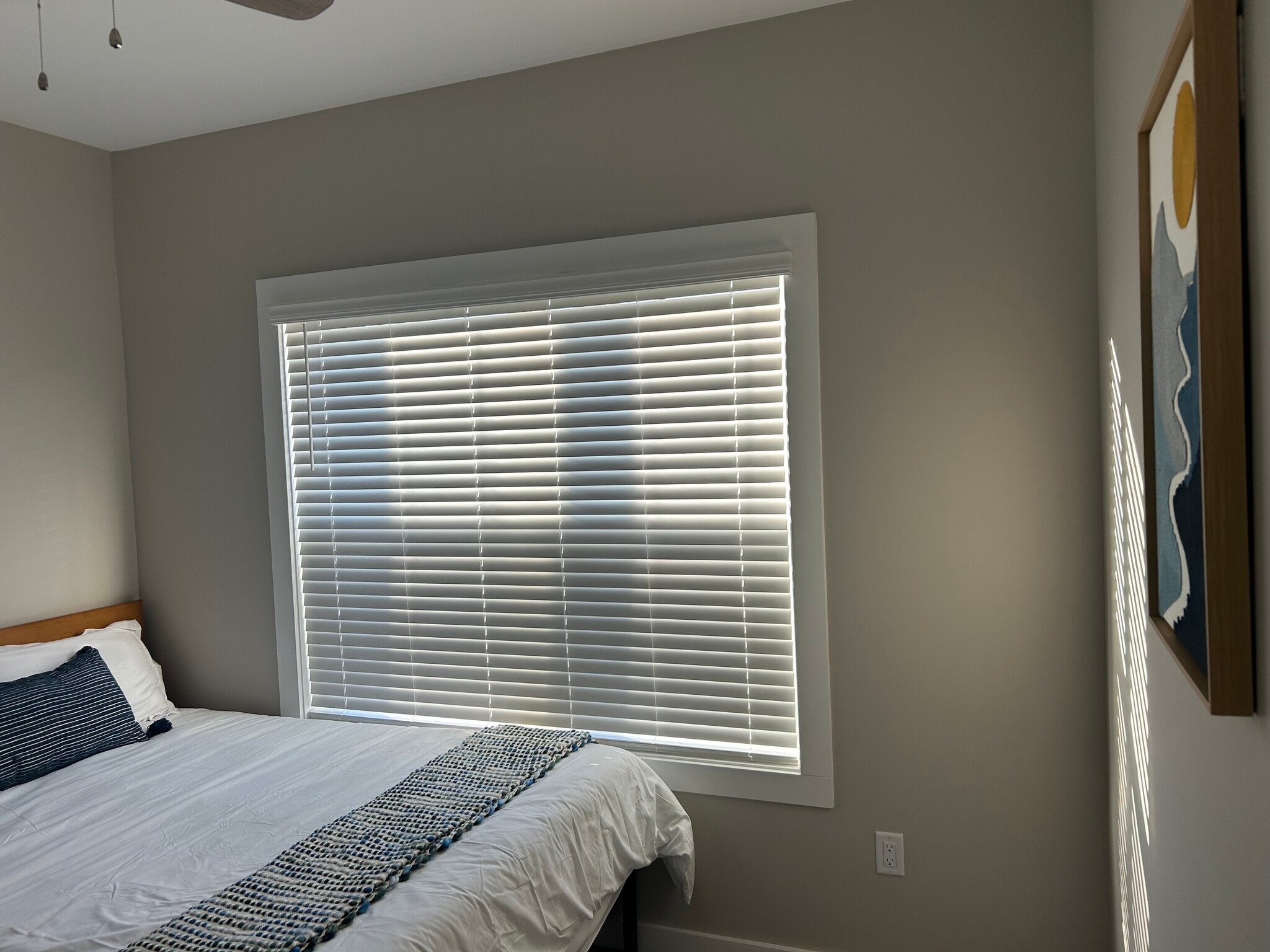 Building Photo - 617 E 3rd St