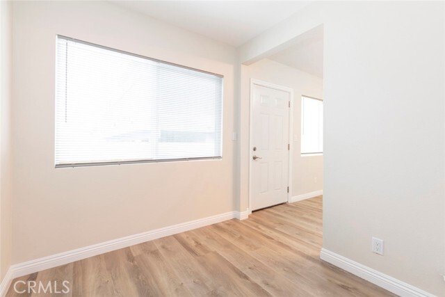 Building Photo - 6250 Vineland Ave