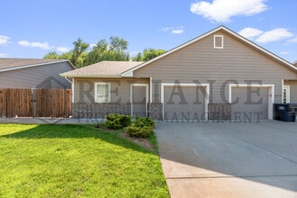 Building Photo - 5513 S Victoria St