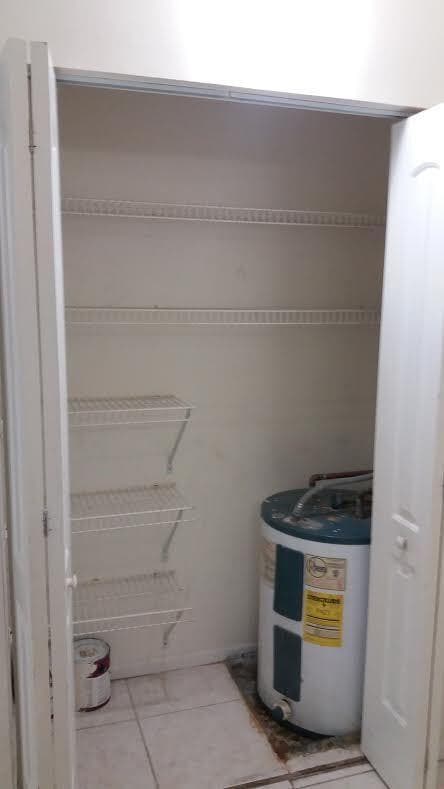 Building Photo - 2771 Riverside Dr