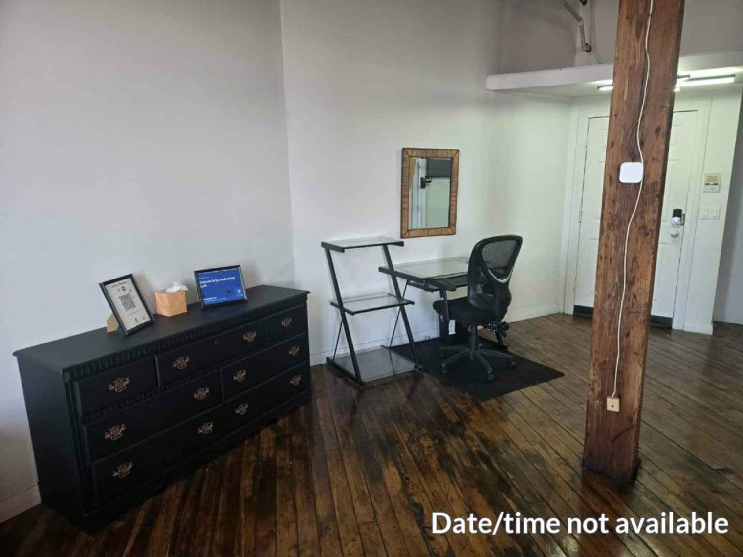 Building Photo - 227 Iron St