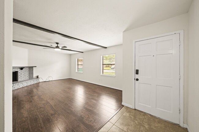 Building Photo - 6711 Pickett Dr