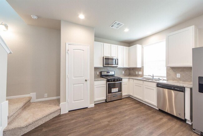 Building Photo - 2903 Orchid Ranch Dr