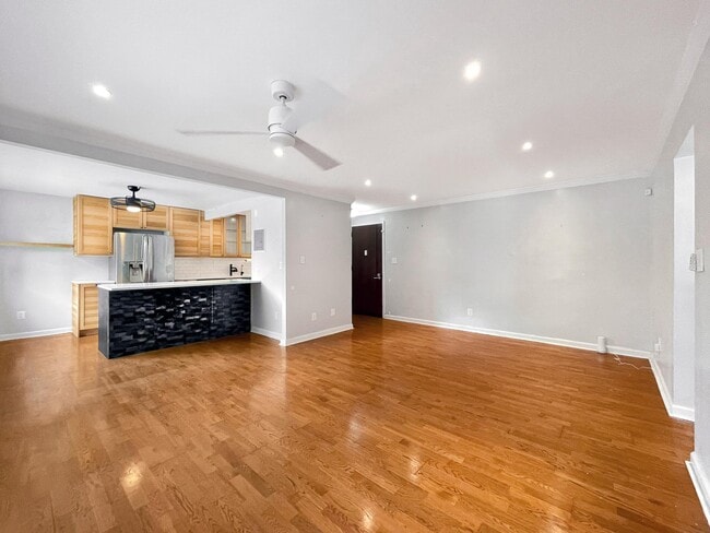 Building Photo - 2725 39th St NW