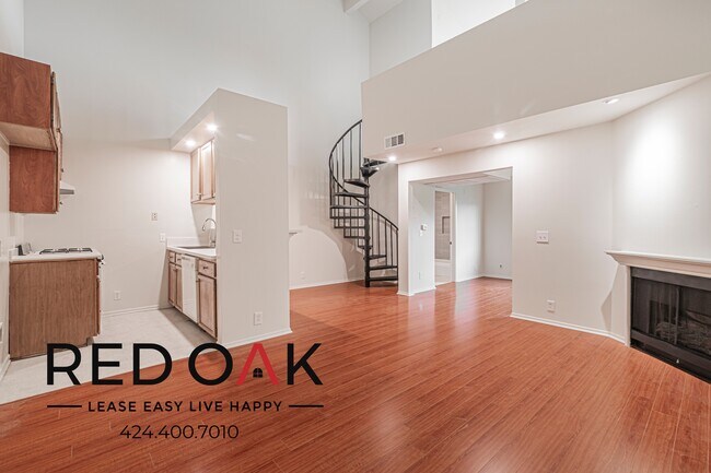 Primary Photo - 4651 Cahuenga Blvd
