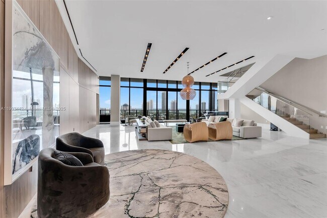 Building Photo - 5500 Island Estates Dr