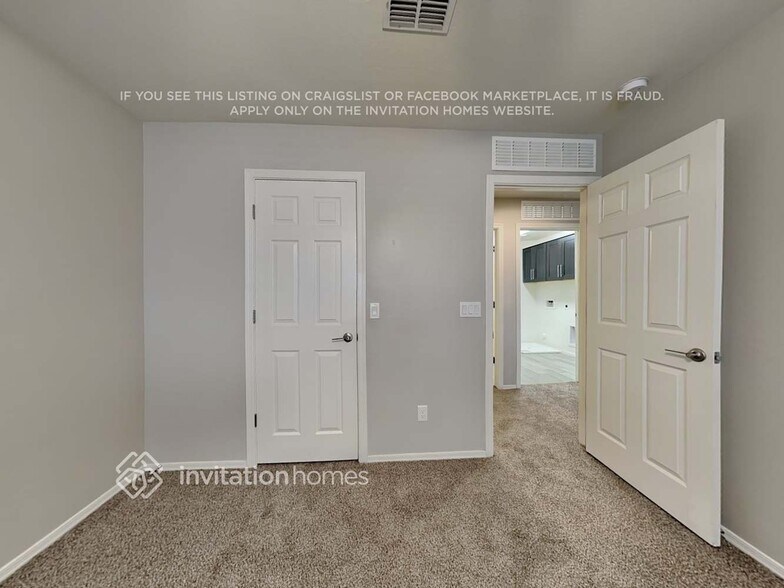 Building Photo - 16436 W La Ventilla Way