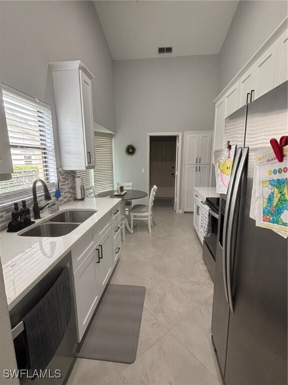 Building Photo - 293 Kings Way