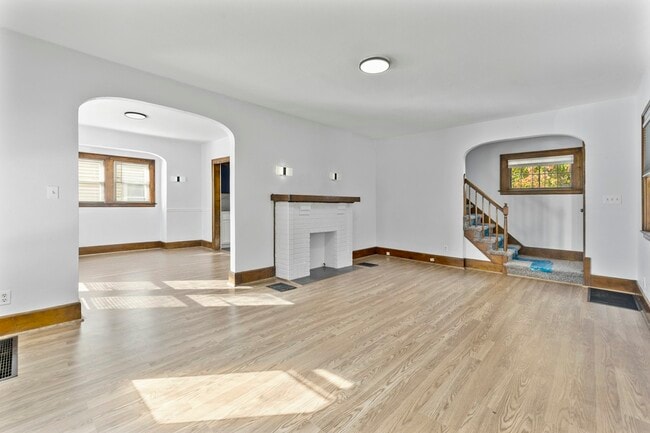 Building Photo - 1488 Craigwood Rd