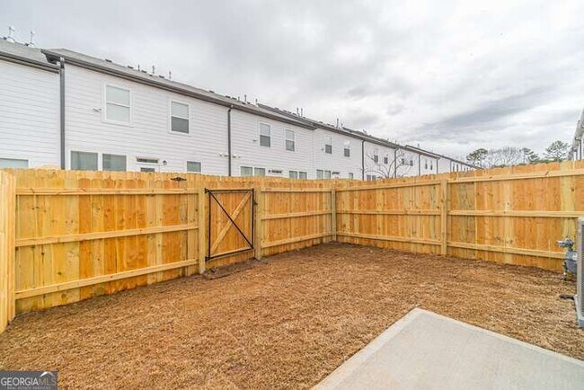 Building Photo - 56 Garrison Dr