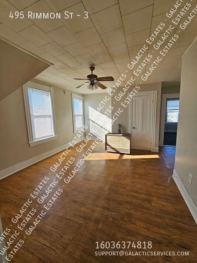 Building Photo - 495 Rimmon St