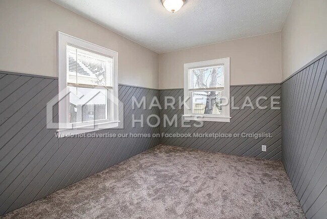 Building Photo - 408 S Clemens Ave