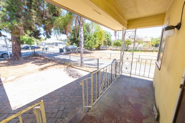 Building Photo - 3BR/2BA - Single Family Home in El Cajon!