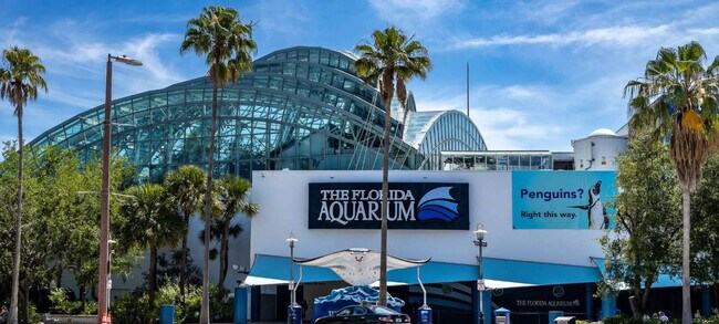 Building Photo - 1906 W Cherry St