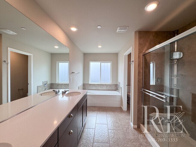 Building Photo - 1502 Baker Hts Lp