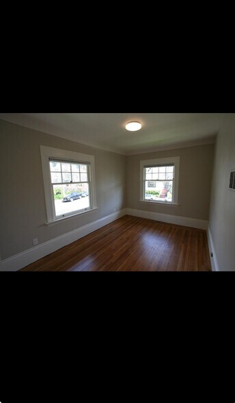Building Photo - 353 Bellevue Ave