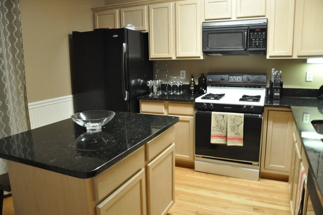 Building Photo - 13130 Kidwell Field Rd