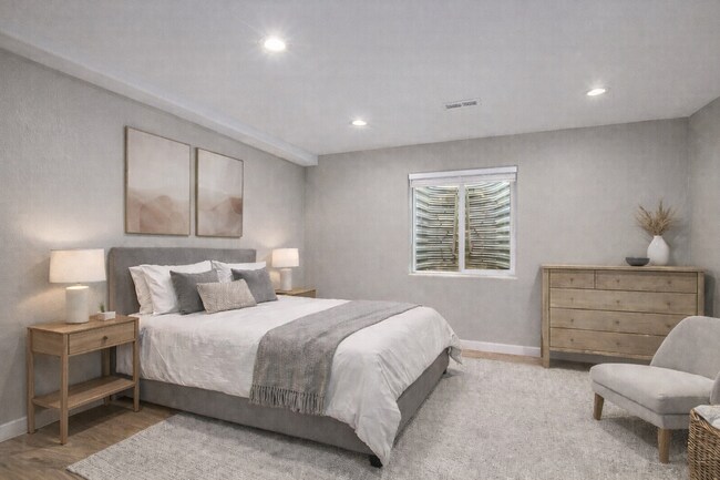 Building Photo - Just Remodeled!