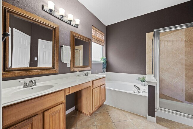 Building Photo - Elegant Home in Teravista Golf Course Comm...